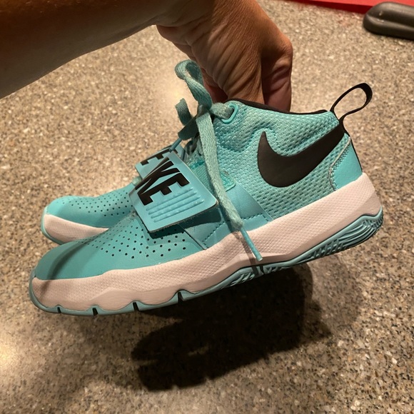 Nike Shoes Nike Girls Basketball Teal Green Shoes Poshmark